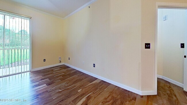 Building Photo - 440 S Villa San Marco Dr