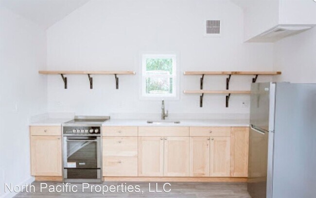 Building Photo - 1 br, 1 bath House - 3801 B  NE 86th Street