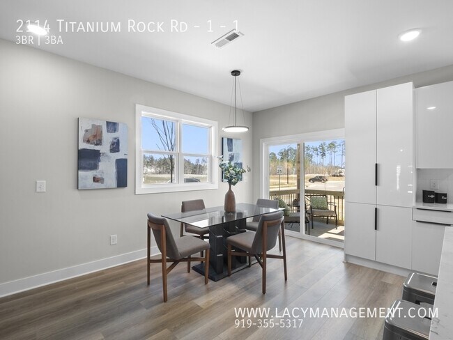 Foto del edificio - 2114 Titanium Rock Rd