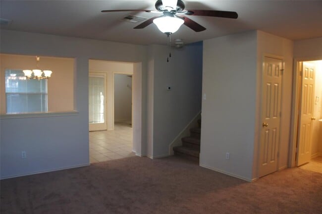 Building Photo - 814 Palo Duro Dr