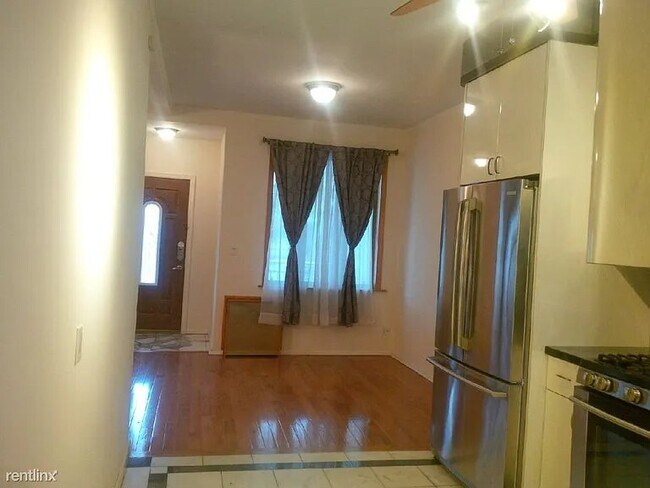 Foto del edificio - 2490 E 21st St