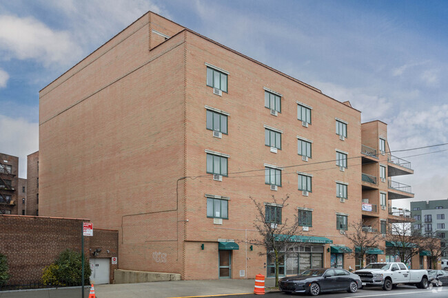 Building Photo - 105 Kings Hwy