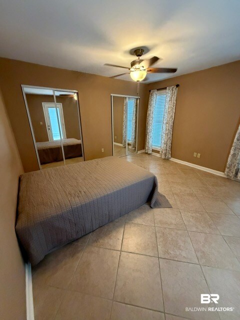 Foto del edificio - 389 Clubhouse Dr