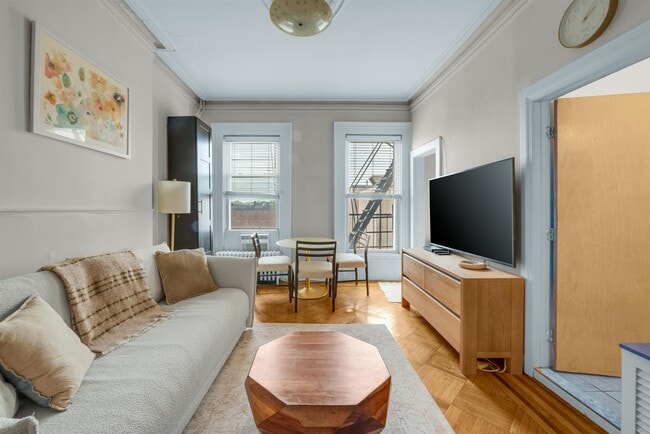 Foto del edificio - 612 Hudson St