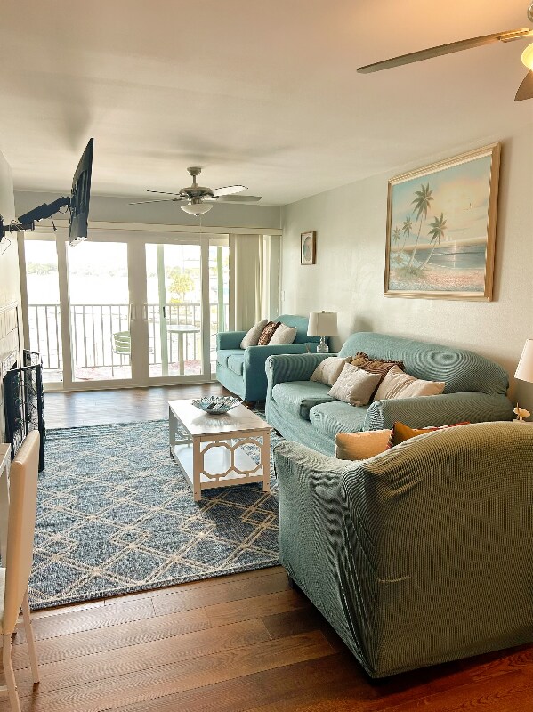 14100 River Rd Unit 212 A, Pensacola, FL 32507 Condo for Rent in