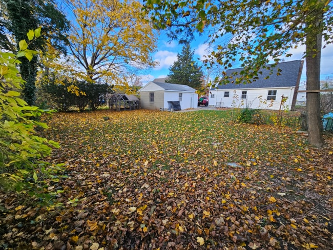 Photo - 1162 Main Ave House