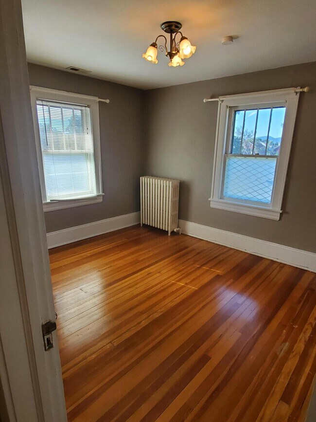 Foto del edificio - 2903 Burton Ave NW
