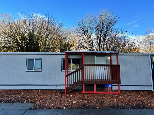 Foto del edificio - Newly Remodeled Manufactured Home. MOVE IN SPECIAL!!!!