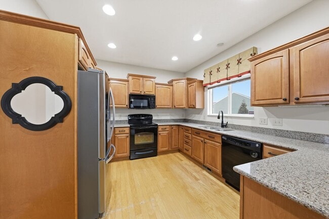 Foto del edificio - 997 Sweeney Dr