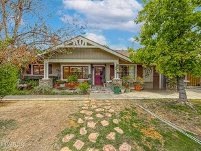 Building Photo - 1888 El Monte Dr