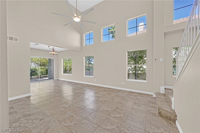 Foto del edificio - 7848 Bluewater Dr