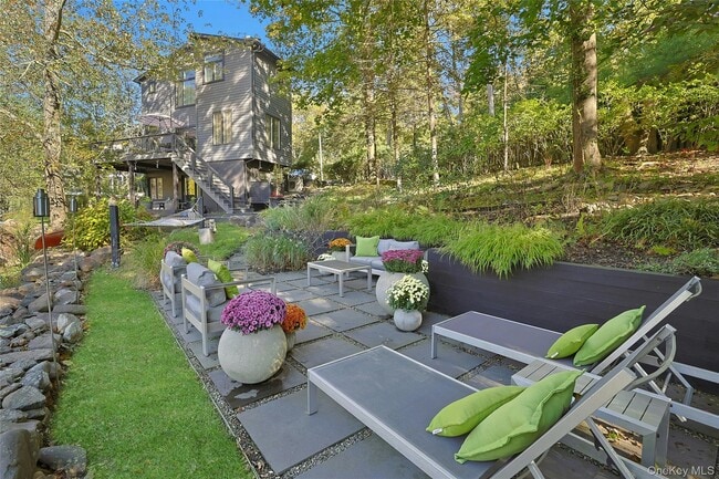 Foto del edificio - 188 Ferdon Ave