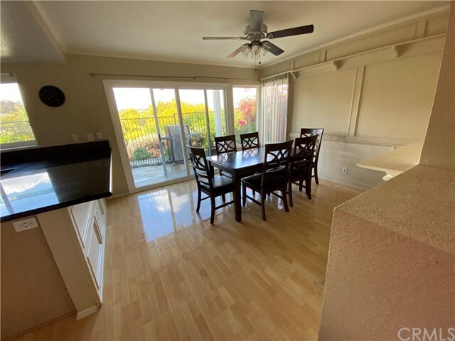 Foto del edificio - 3258 Hilltop Dr