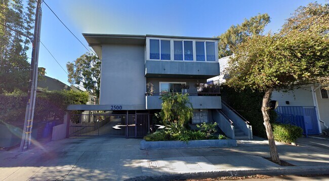 Building Photo - 2500 4th St
