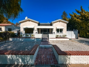 Building Photo - 1504 S Dodson Ave
