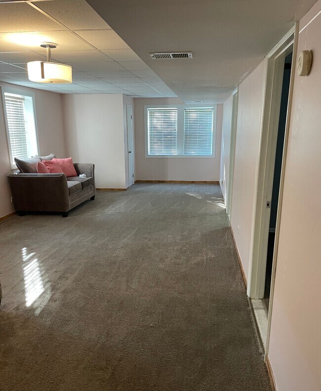 Foto del edificio - 4331 N Narragansett Ave