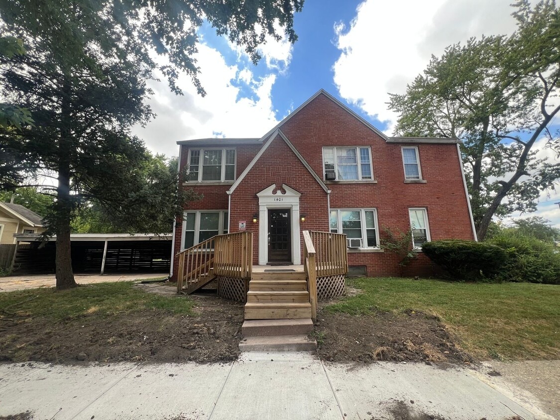 Primary Photo - 1401 S Spring St