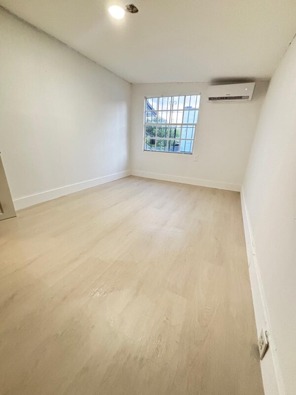 Foto del edificio - 2035 NW 26th St