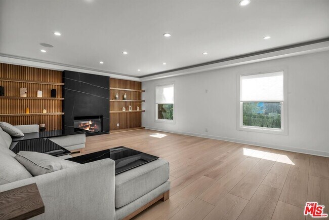 Foto del edificio - 9343 W Olympic Blvd