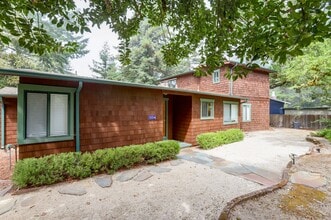 Building Photo - 104 Swett Rd