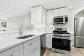 Primary Photo - 324 W 3rd St