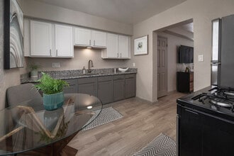 Building Photo - Terraces at Clearwater Beach