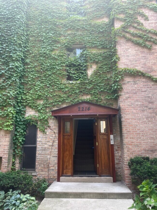 Building Photo - 2214 N Sedgwick St