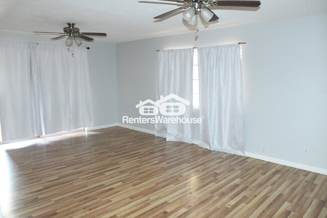Foto del edificio - 8420 E Edgemont Ave