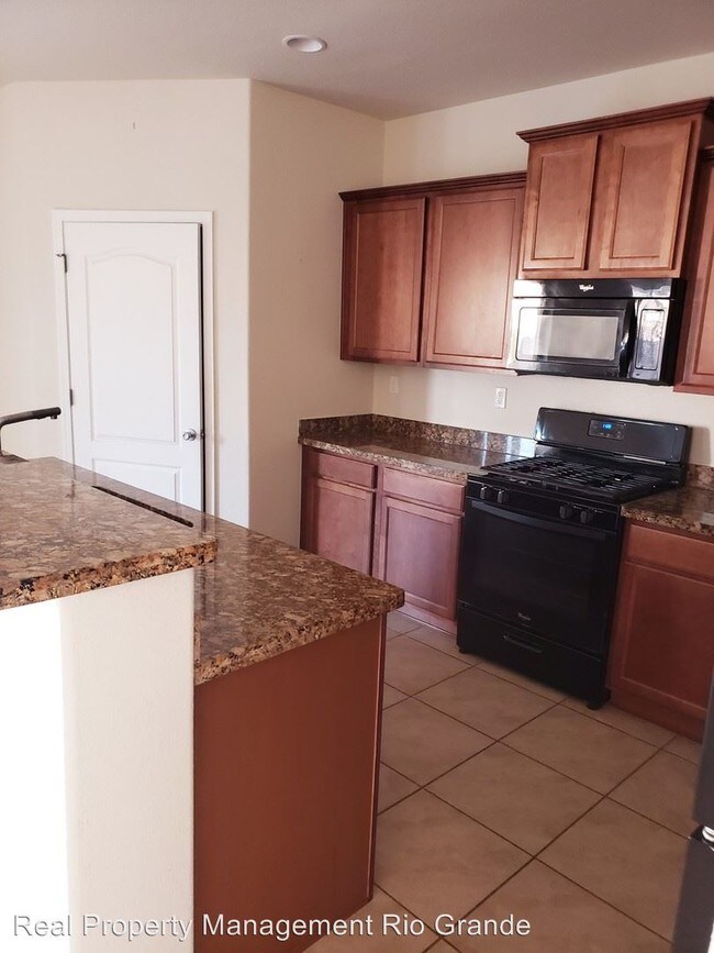 Foto del edificio - 10831 Corona Ranch Rd SW