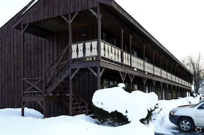 Foto del edificio - Zodiac Village Apartments