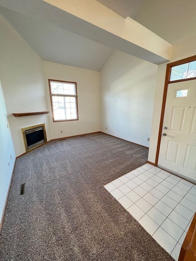 2674 Mallard Dr, Woodbury, MN 55125 House Rental in Woodbury, MN