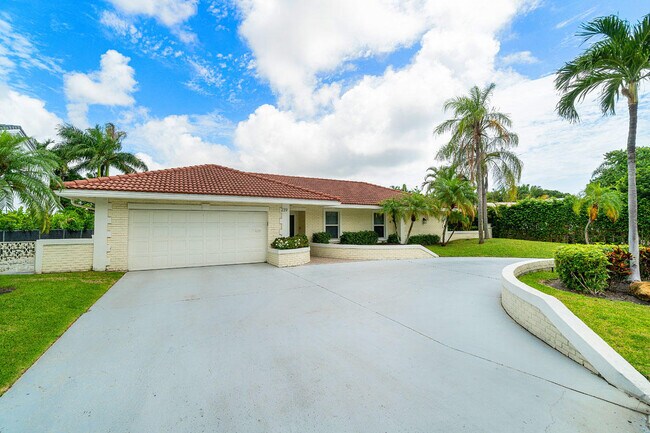 Building Photo - 239 S Maya Palm Dr