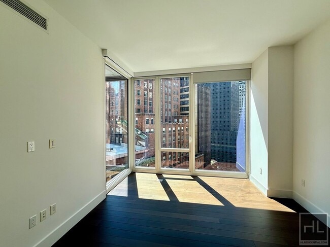 Building Photo - East 44th Street