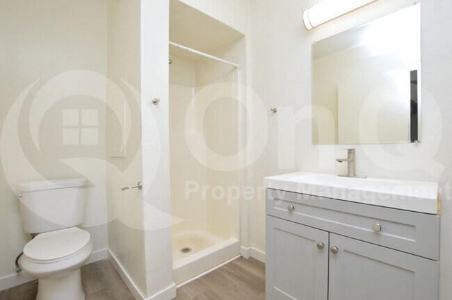 Foto del edificio - 44 E Roanoke Ave