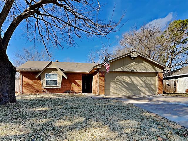 Foto principal - 711 Darnel Ln