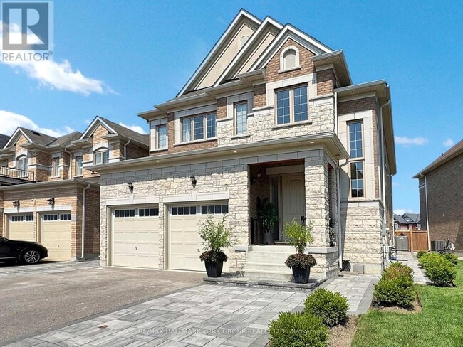 Building Photo - 299 Mickleburgh Dr