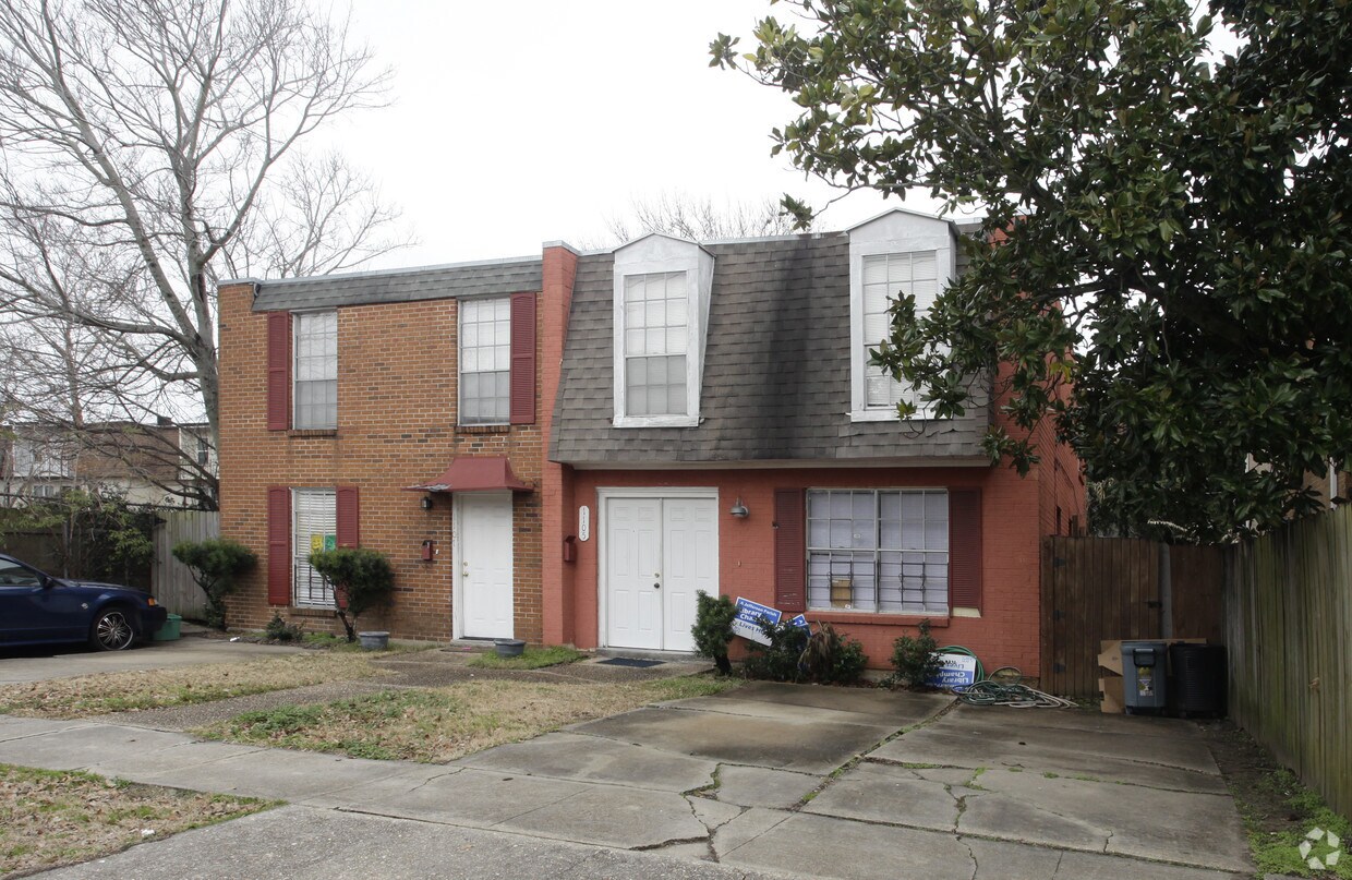 Foto del edificio - 1101-1103 Carrollton Ave