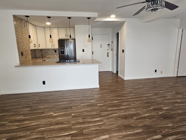 Entrance to unit - 2 Richmond Rd