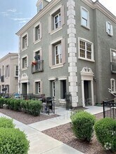 Building Photo - 2631 S Key Biscayne Dr