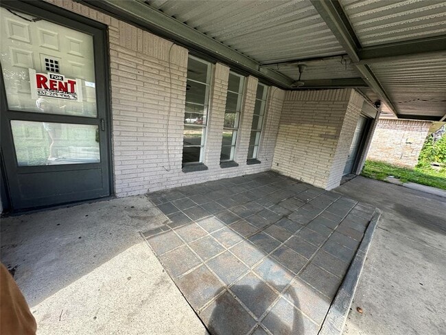 Building Photo - 739 Grassmont St