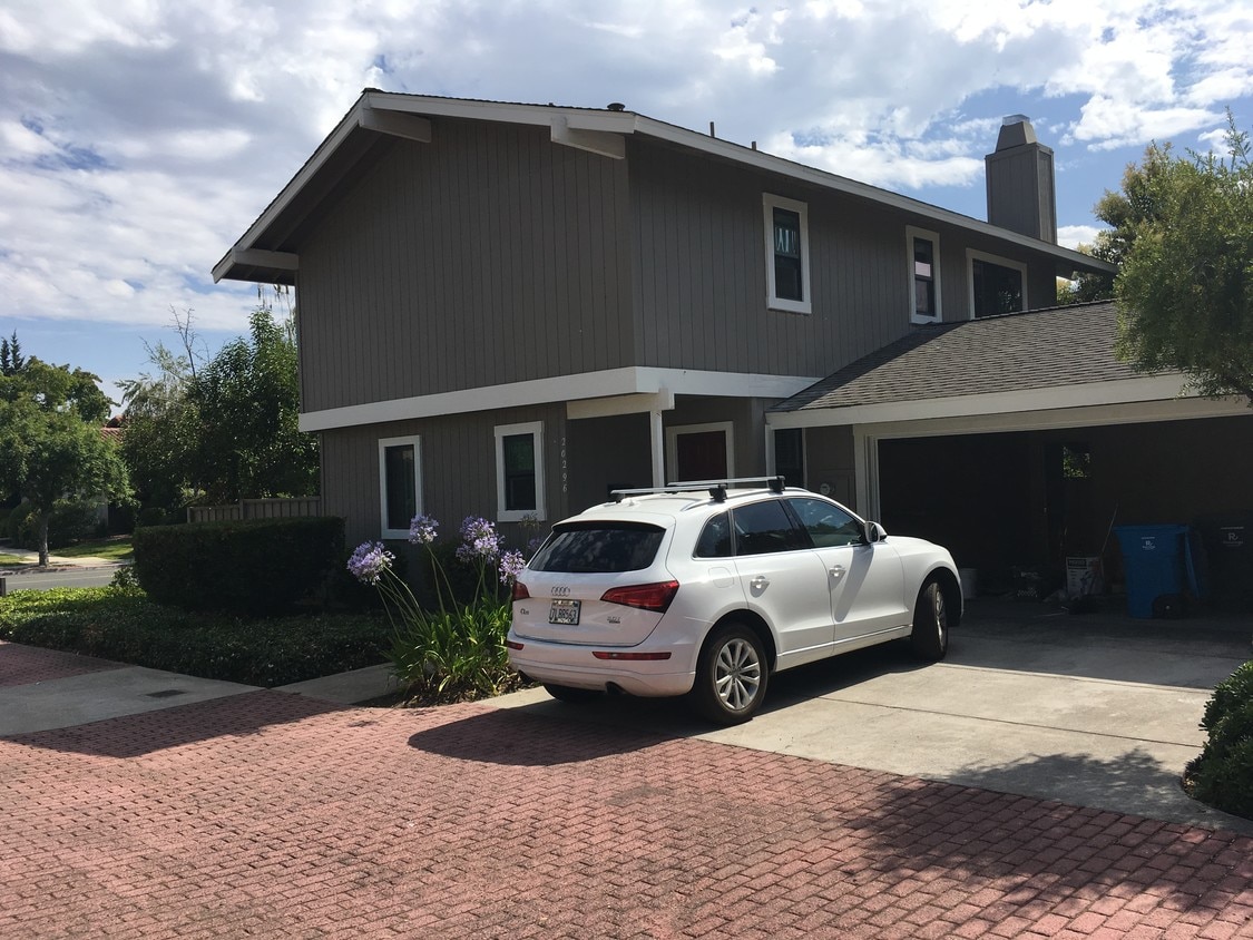 Primary Photo - 20296 Pacifica Dr