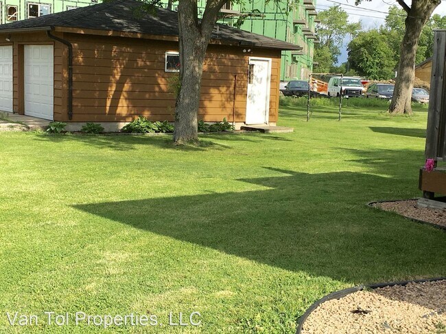 Foto del edificio - 1 br, 1 bath House - 202 Dane Street