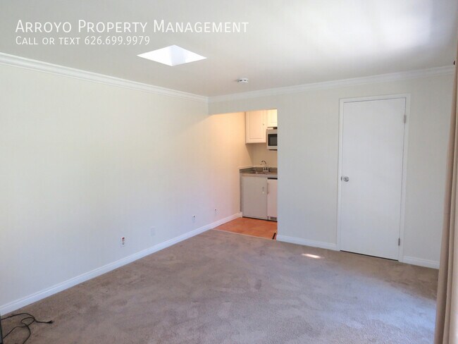 Foto del edificio - Cozy Backyard Studio