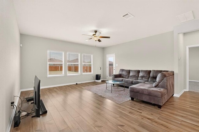 Building Photo - 17617 Fairbridge Ln