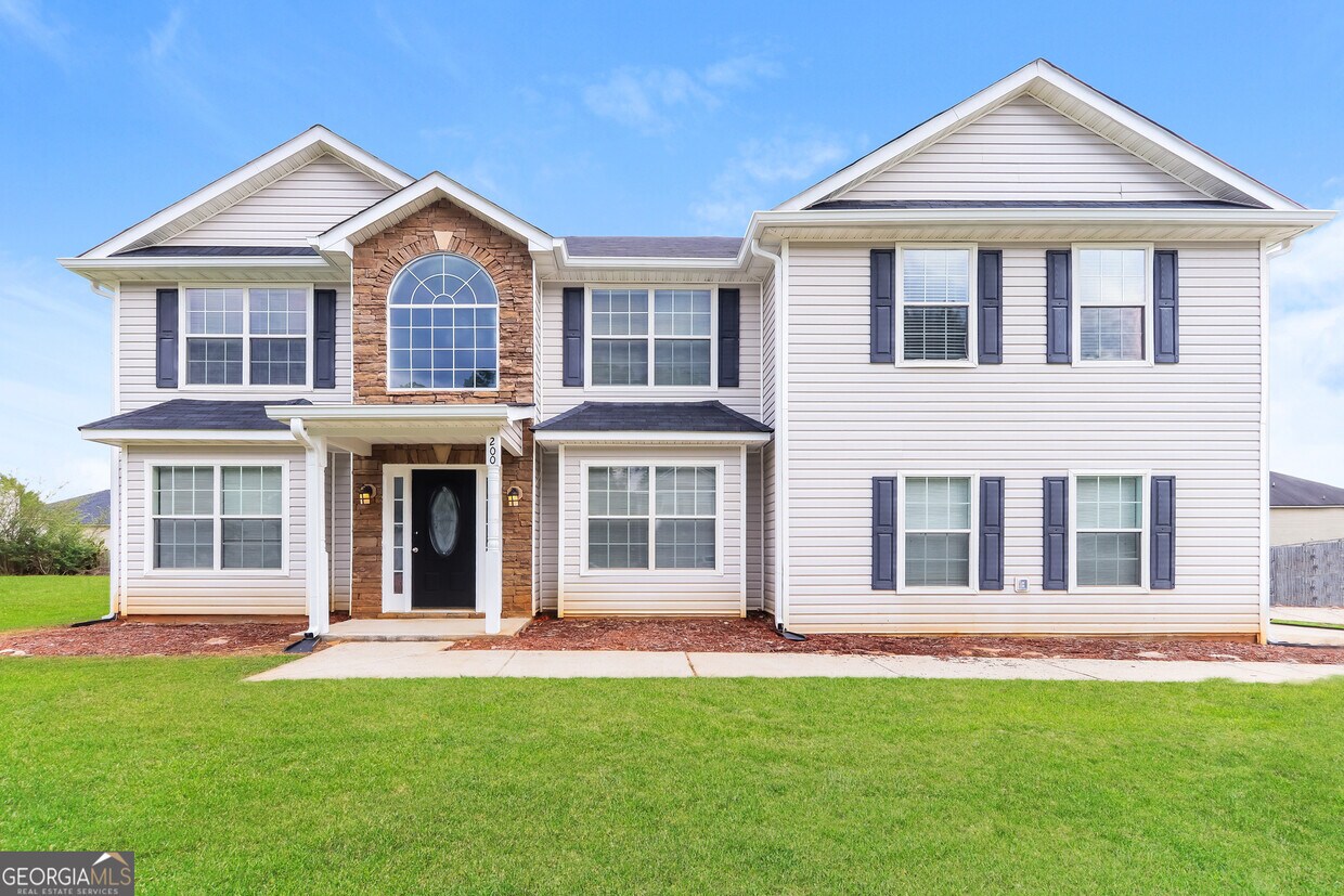 Foto principal - 200 Arbor Lake Dr