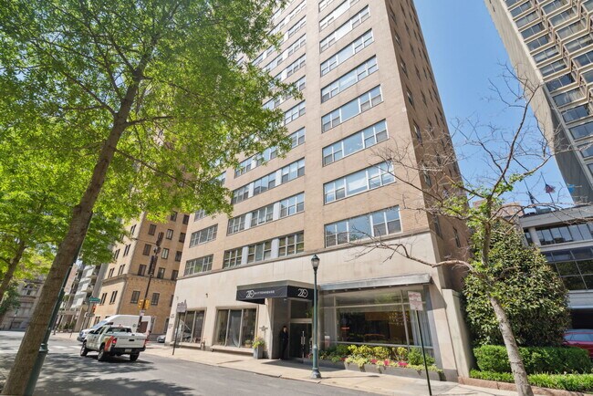 Foto del edificio - 220 W Rittenhouse Sq