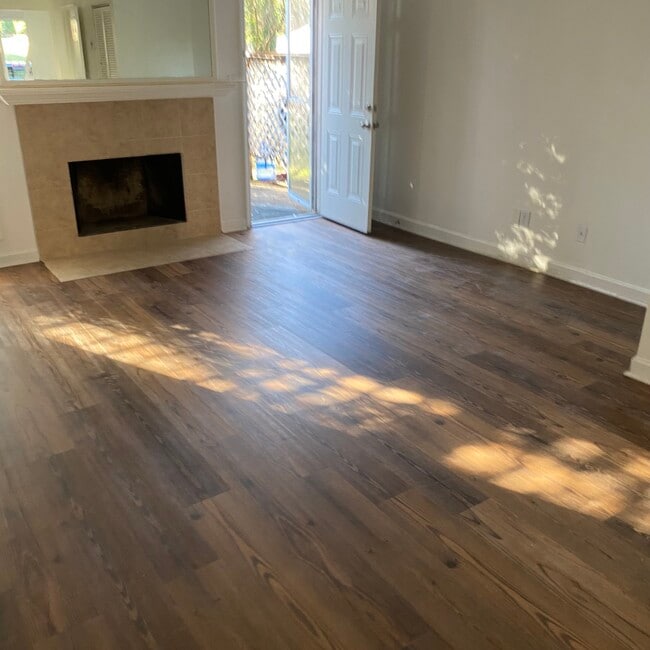 Building Photo - 2340 Beaver Ruin Rd