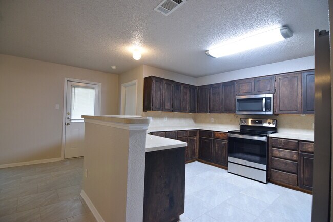 Building Photo - 3201 Tom Lockett Dr