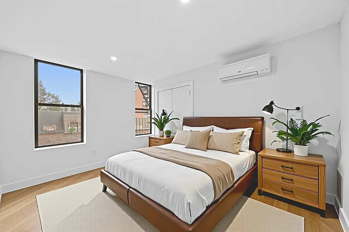 Foto del edificio - 192 Bedford Ave
