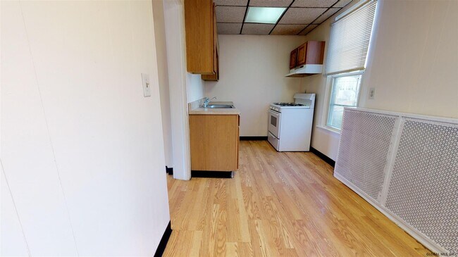 Building Photo - 282 Manning Blvd